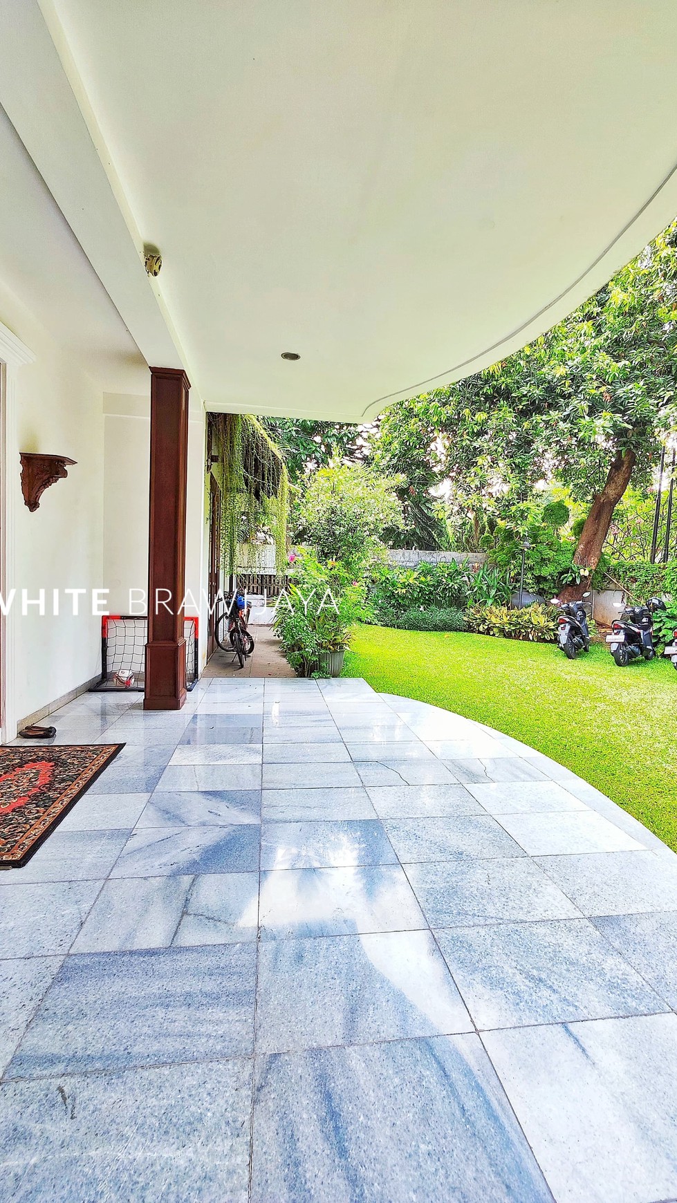 Rumah Hitung Tanah Area Cipete