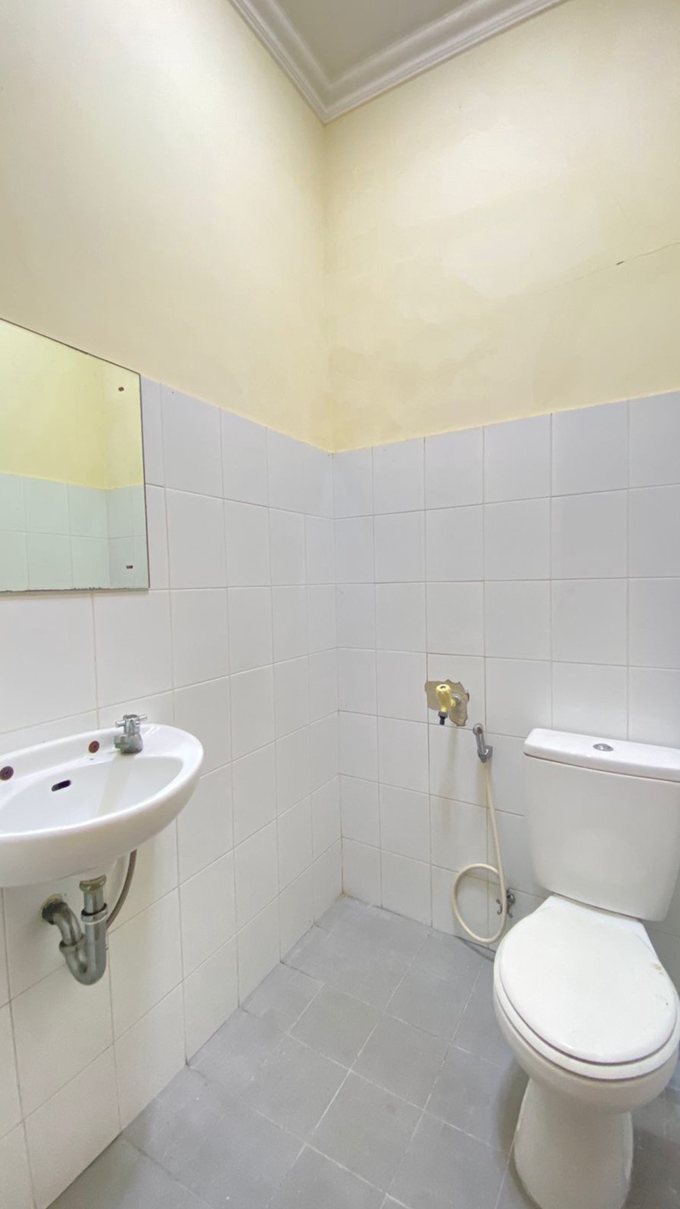 Rumah Hitung Tanah Area Cipete