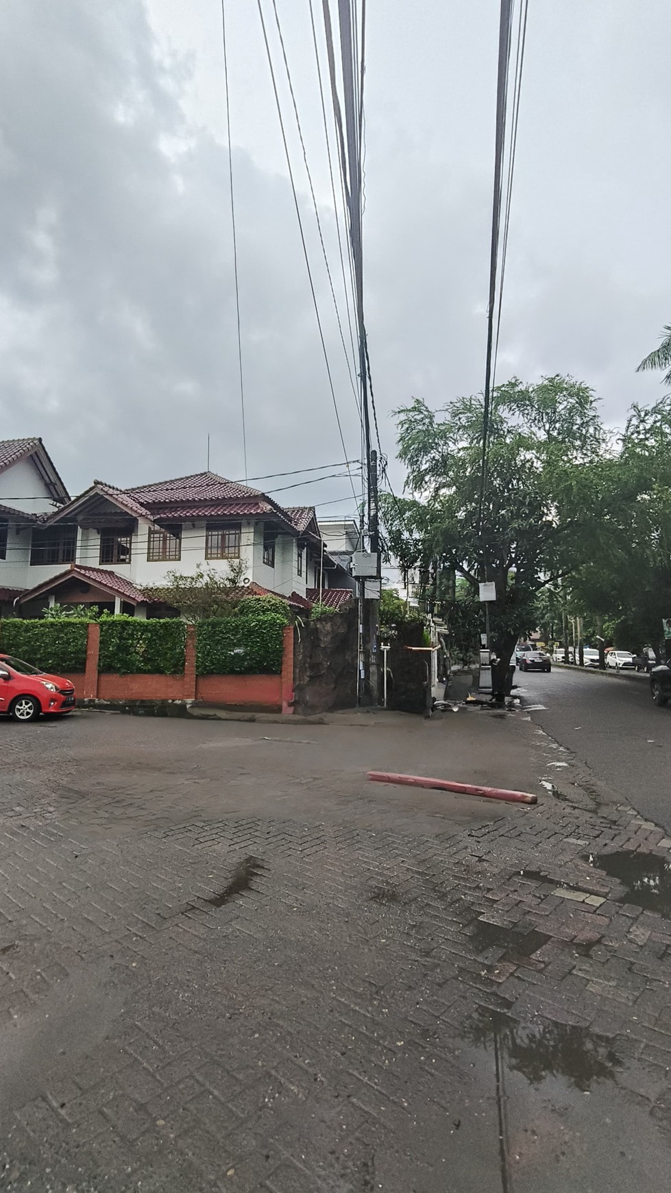 Rumah Hitung Tanah Area Cipete