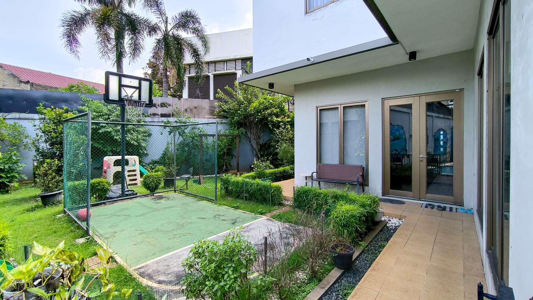 Rumah Hitung Tanah Area Cipete