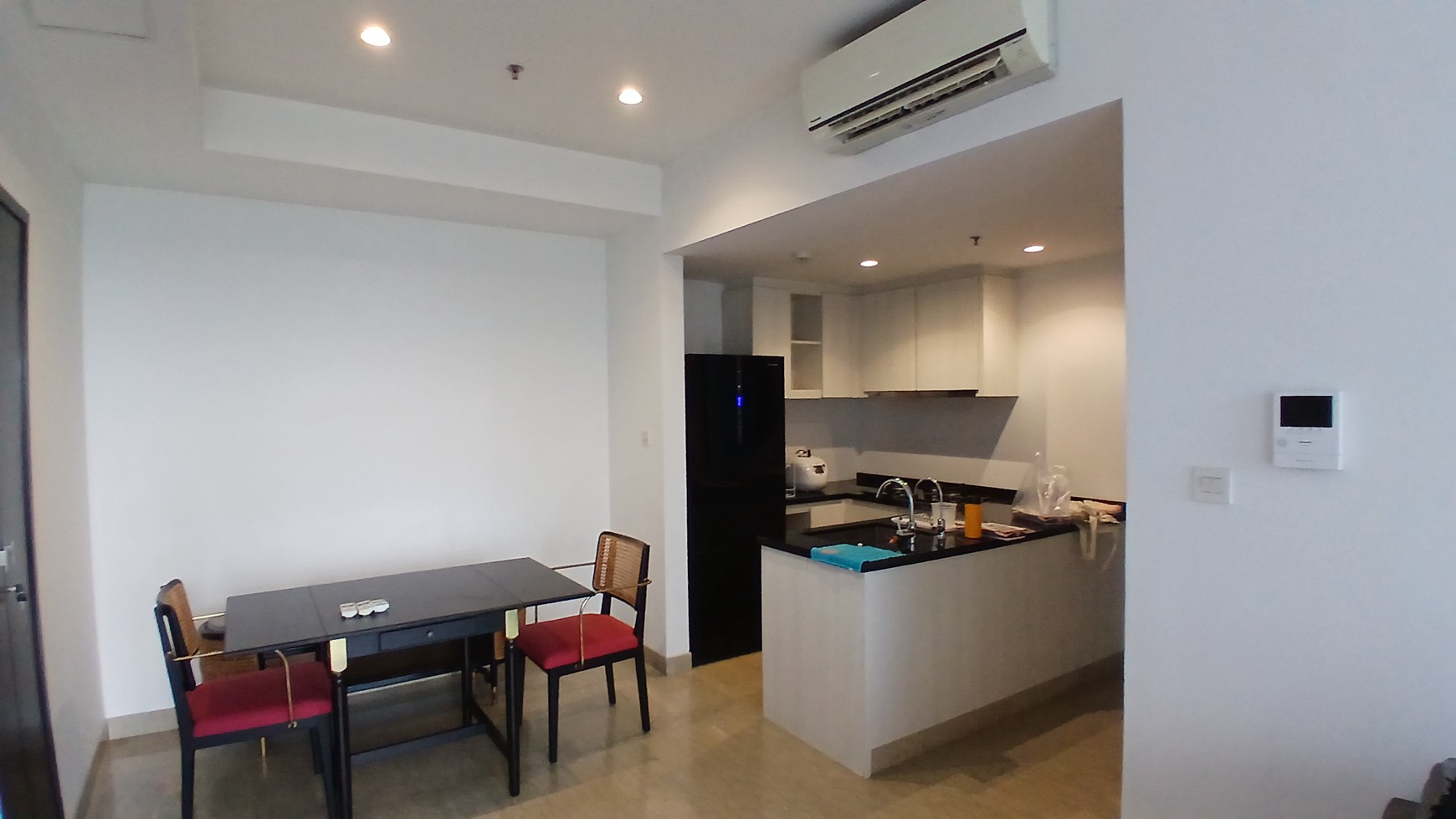 Apartemen 2 BR, Siap Huni, Branz BSD City dengan segala fasilitas.