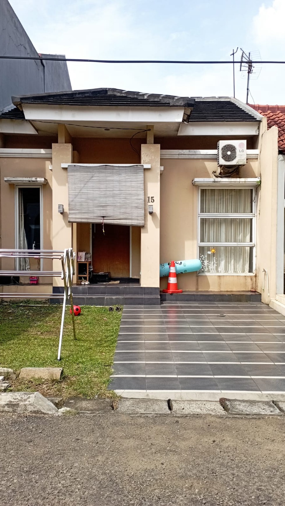 Dijual rumah di Taman Ubud Cempaka Barat Lippo Karawaci