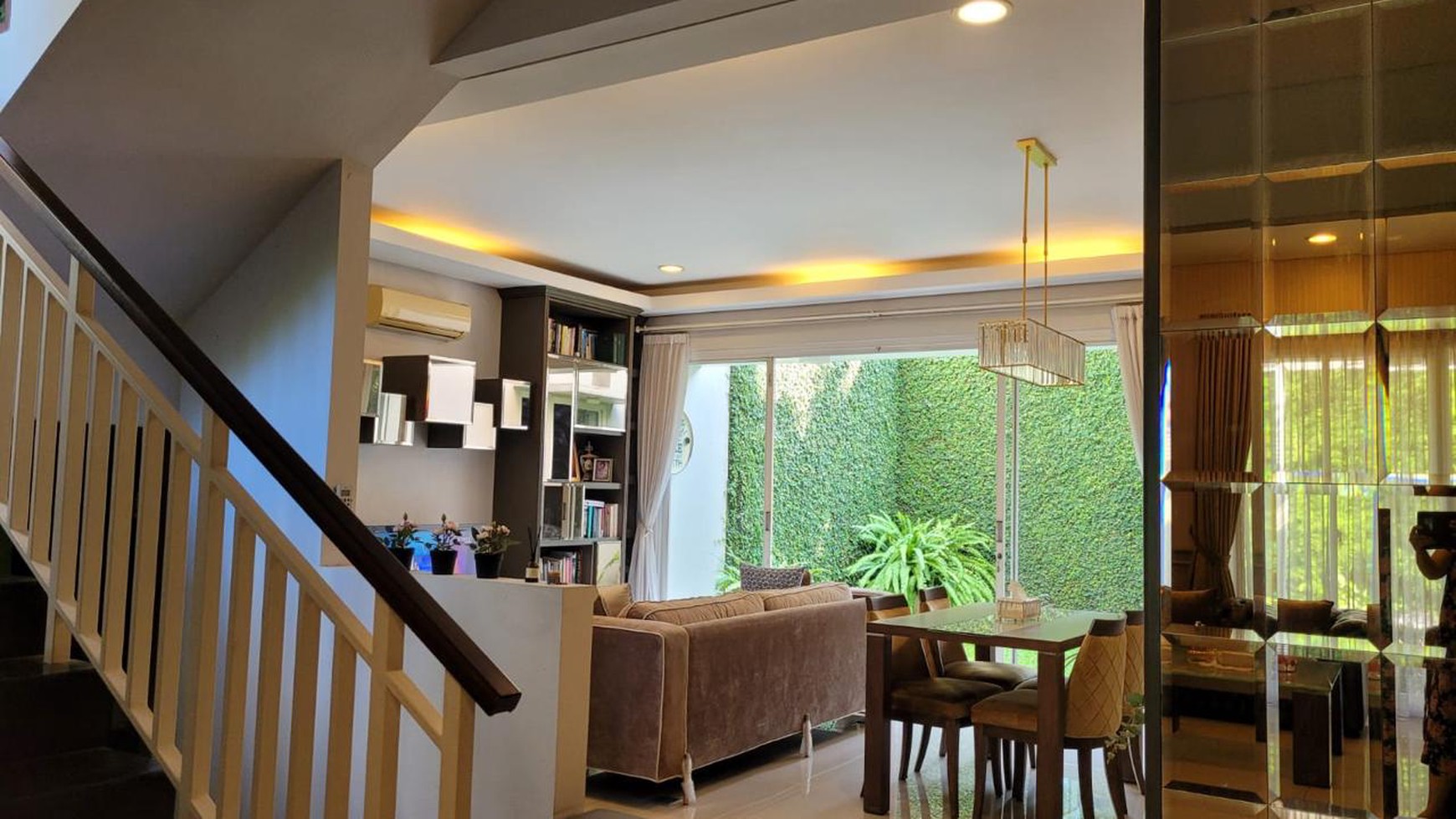 Rumah Mewah Cantik 2,5 Lantai Di Kebagusan, Jakarta Selatan