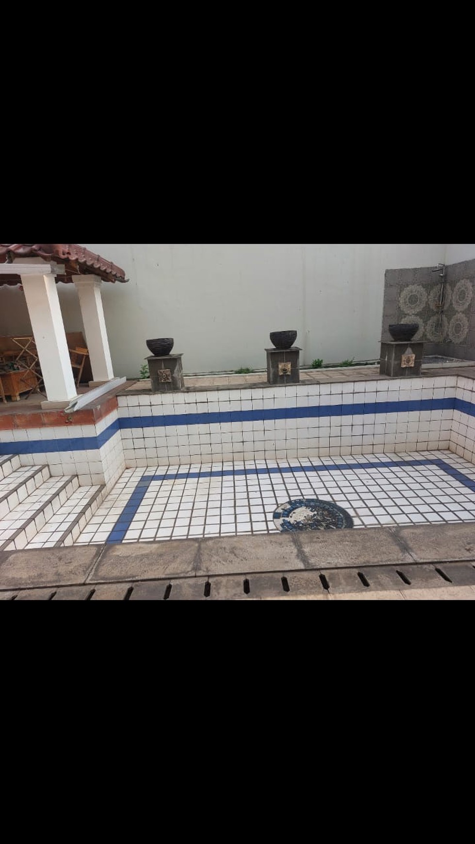 Disewakan Rumah Mewah ber kolam renang di Lebak Bulus