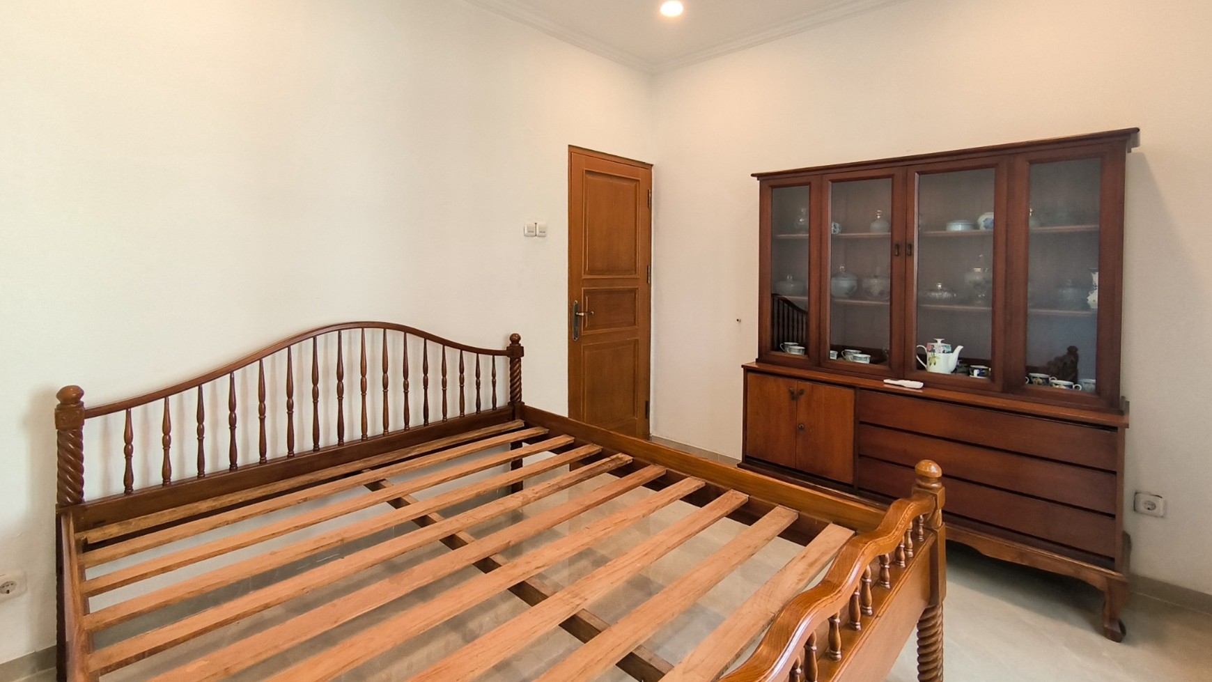 Rumah Bagus,dalam ruangan rapih,lingkungan ok di Bintaro Jaya 9.