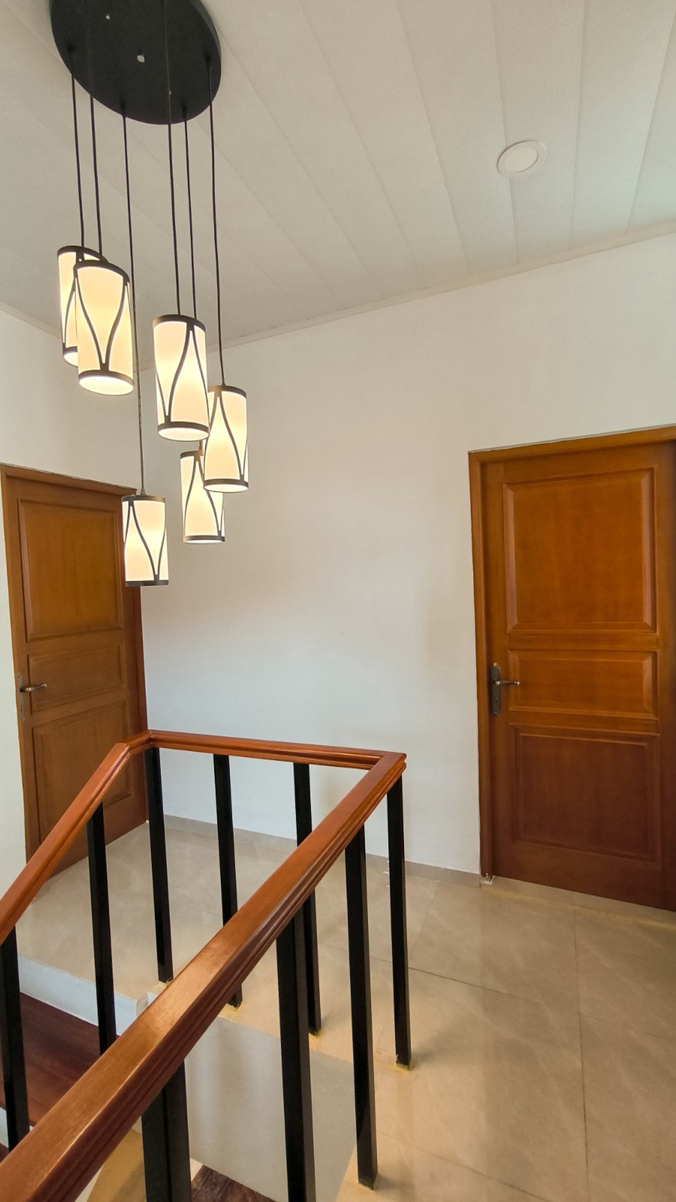 Rumah Bagus,dalam ruangan rapih,lingkungan ok di Bintaro Jaya 9.