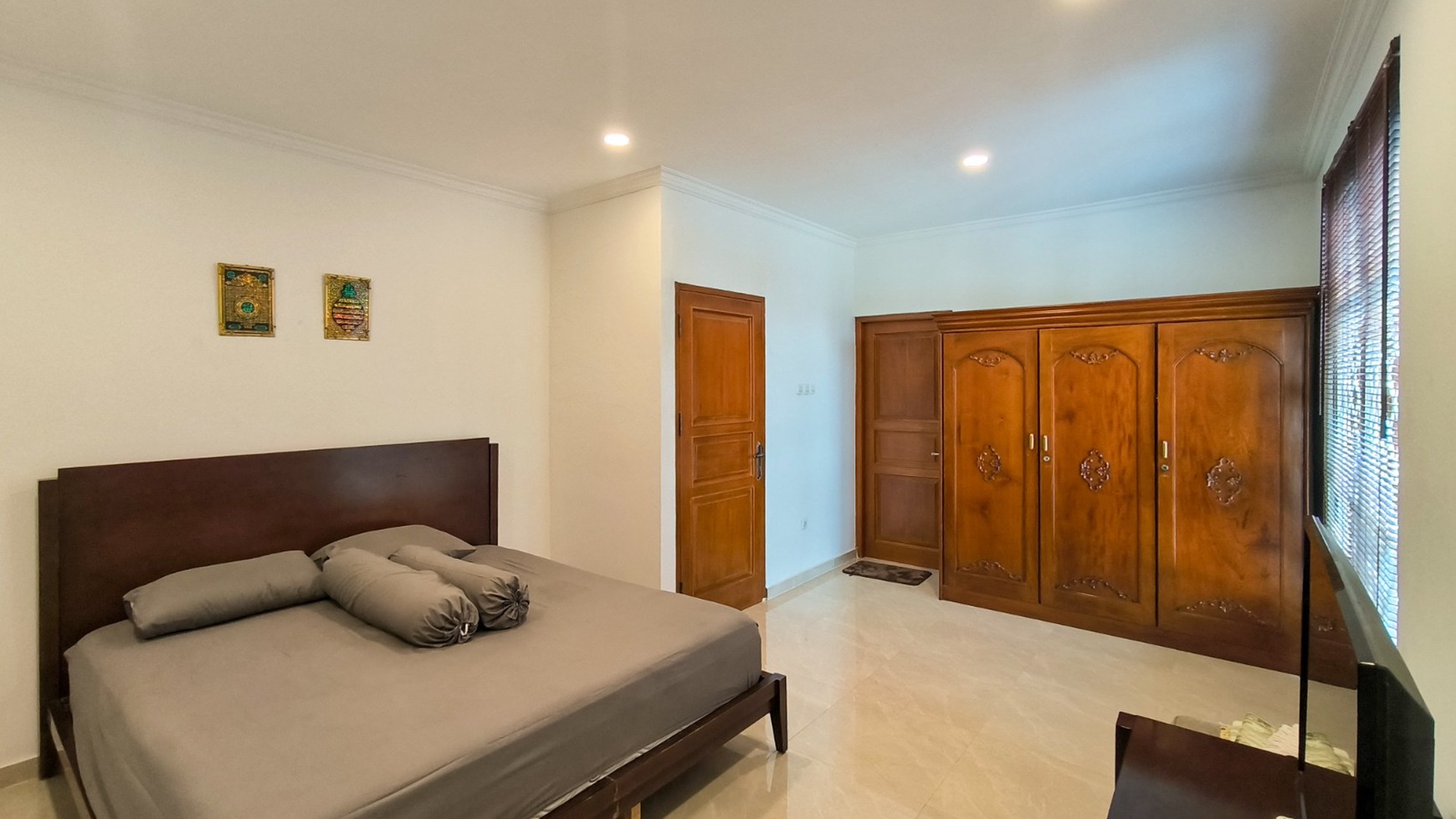 Rumah Bagus,dalam ruangan rapih,lingkungan ok di Bintaro Jaya 9.