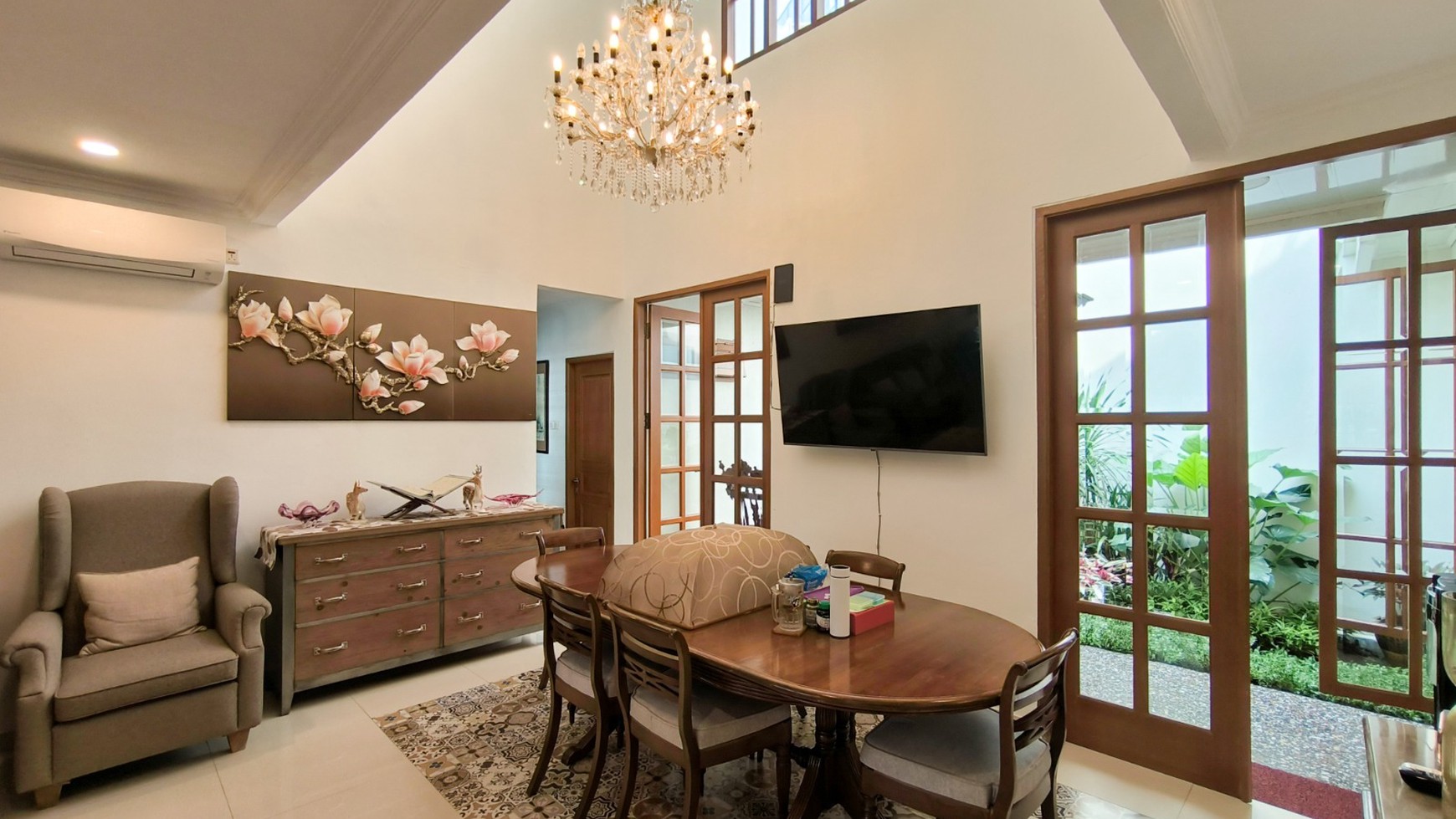 Rumah Bagus,dalam ruangan rapih,lingkungan ok di Bintaro Jaya 9.