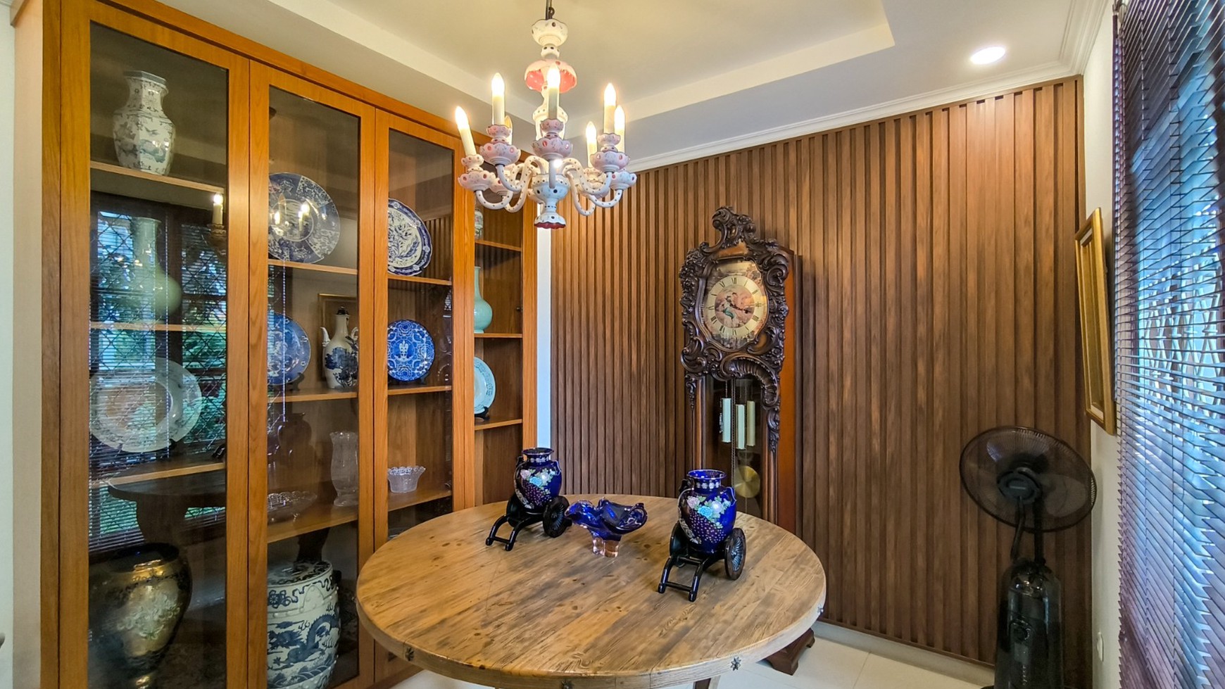 Rumah Bagus,dalam ruangan rapih,lingkungan ok di Bintaro Jaya 9.