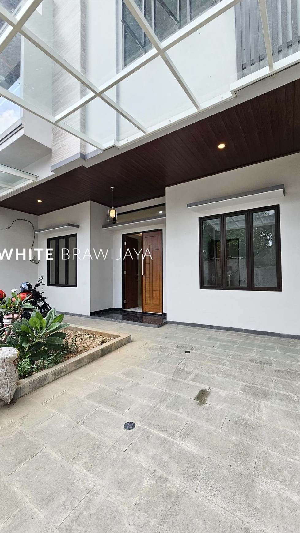 Brand New House Lingkungan Tenang Area Kebayoran Baru