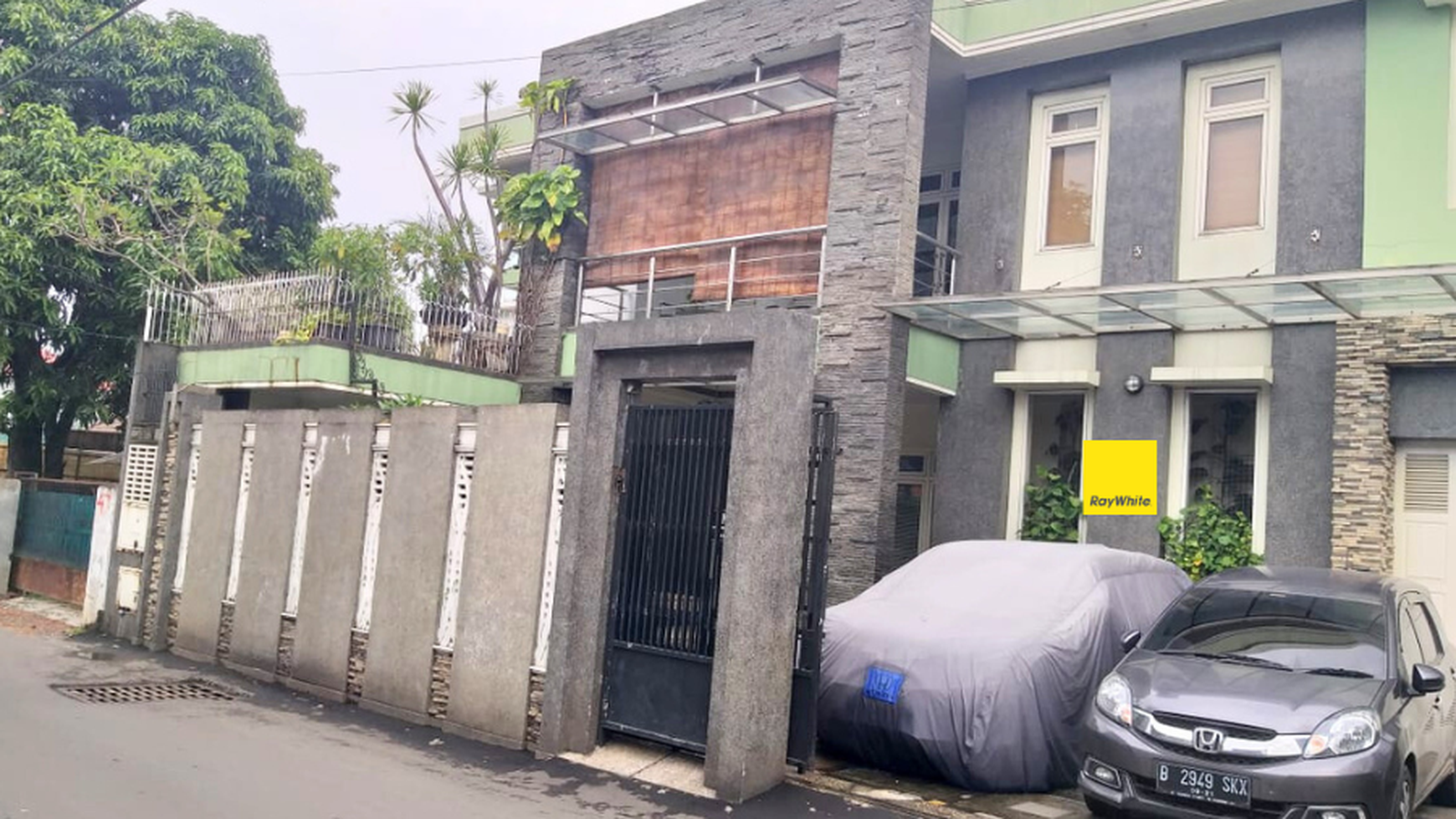 Rumah Bagus di Sewa 2 Lantai di Pasar Minggu, Jakarta Selatan