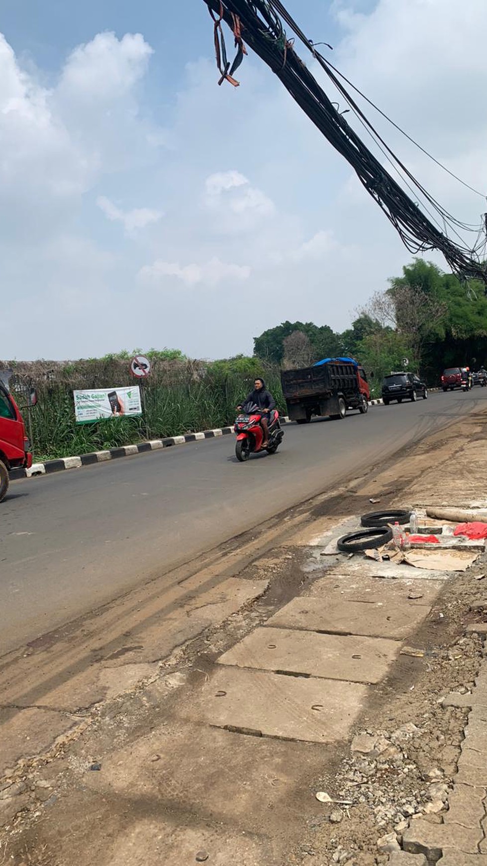 Ruko Siap Pakai Di Ruko Someplace Pondok Cabe Tangerang Selatan