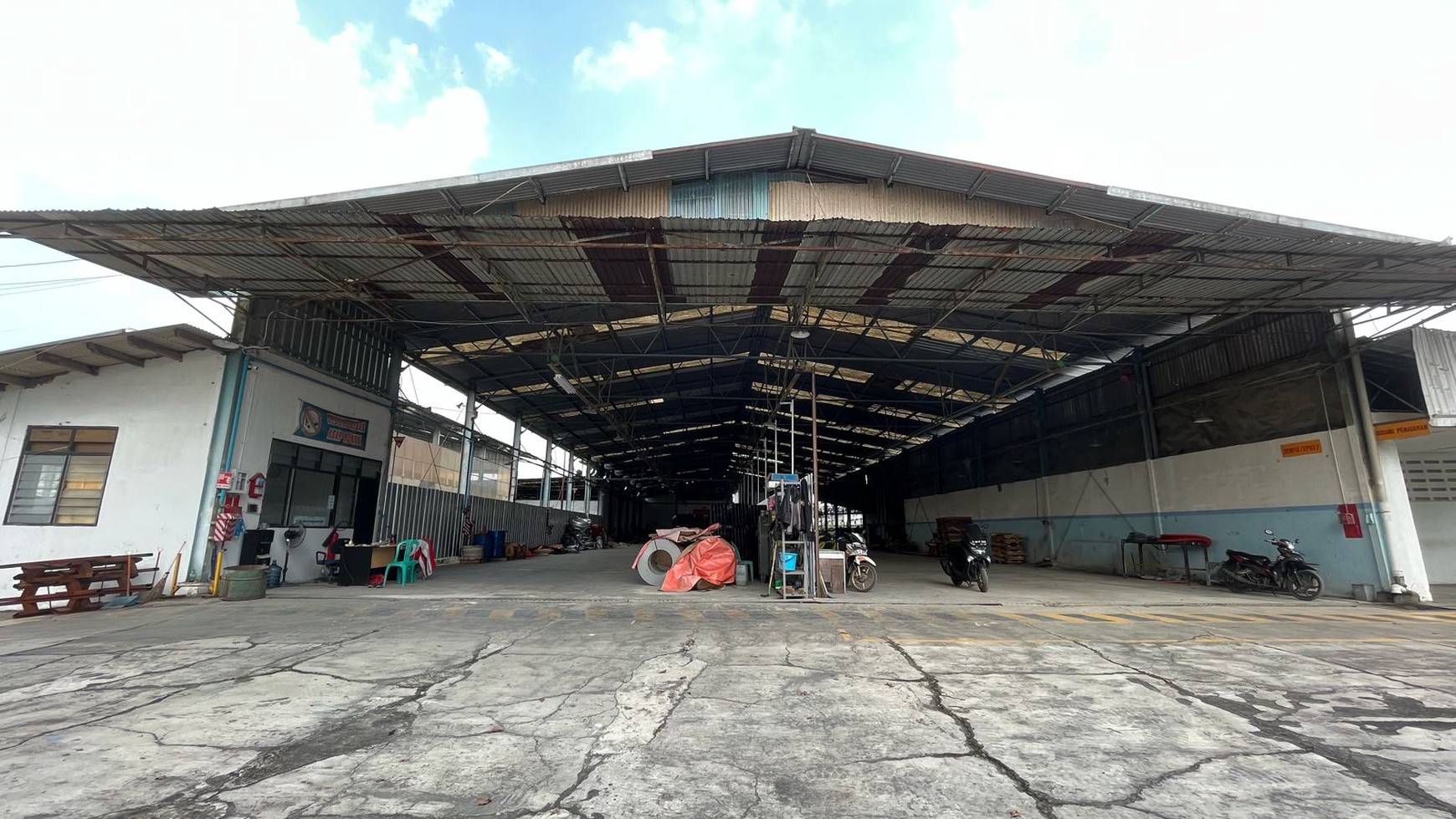 TANAH KOMERSIL & GUDANG DI GUNUNG PUTRI KAB. BOGOR COCOK UNTUK CLUSTER PERUMAHAN / GUDANG