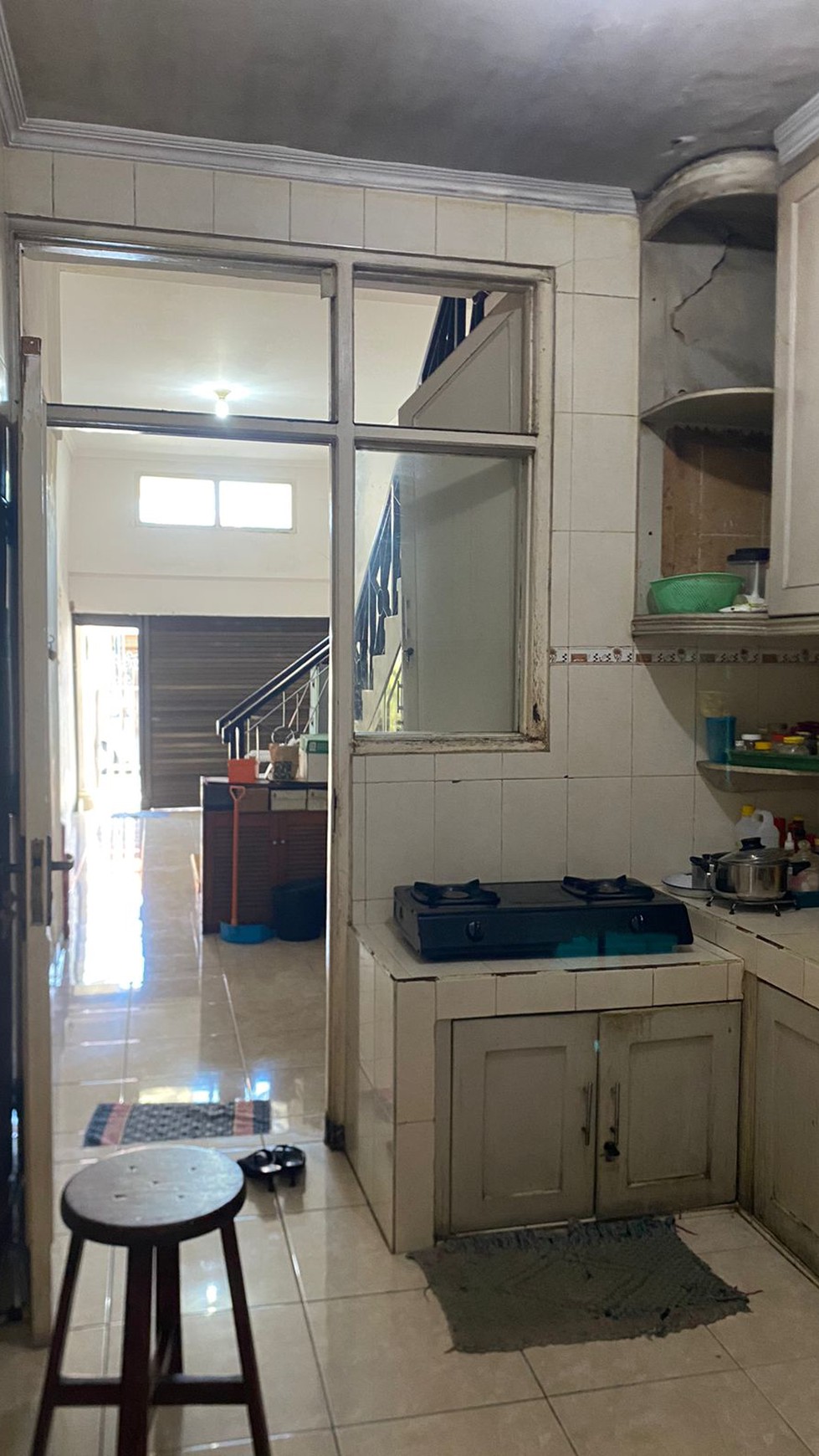 DIJUAL RUMAH 2 LANTAI UNFURNISHED, DARMO PERMAI SELATAN