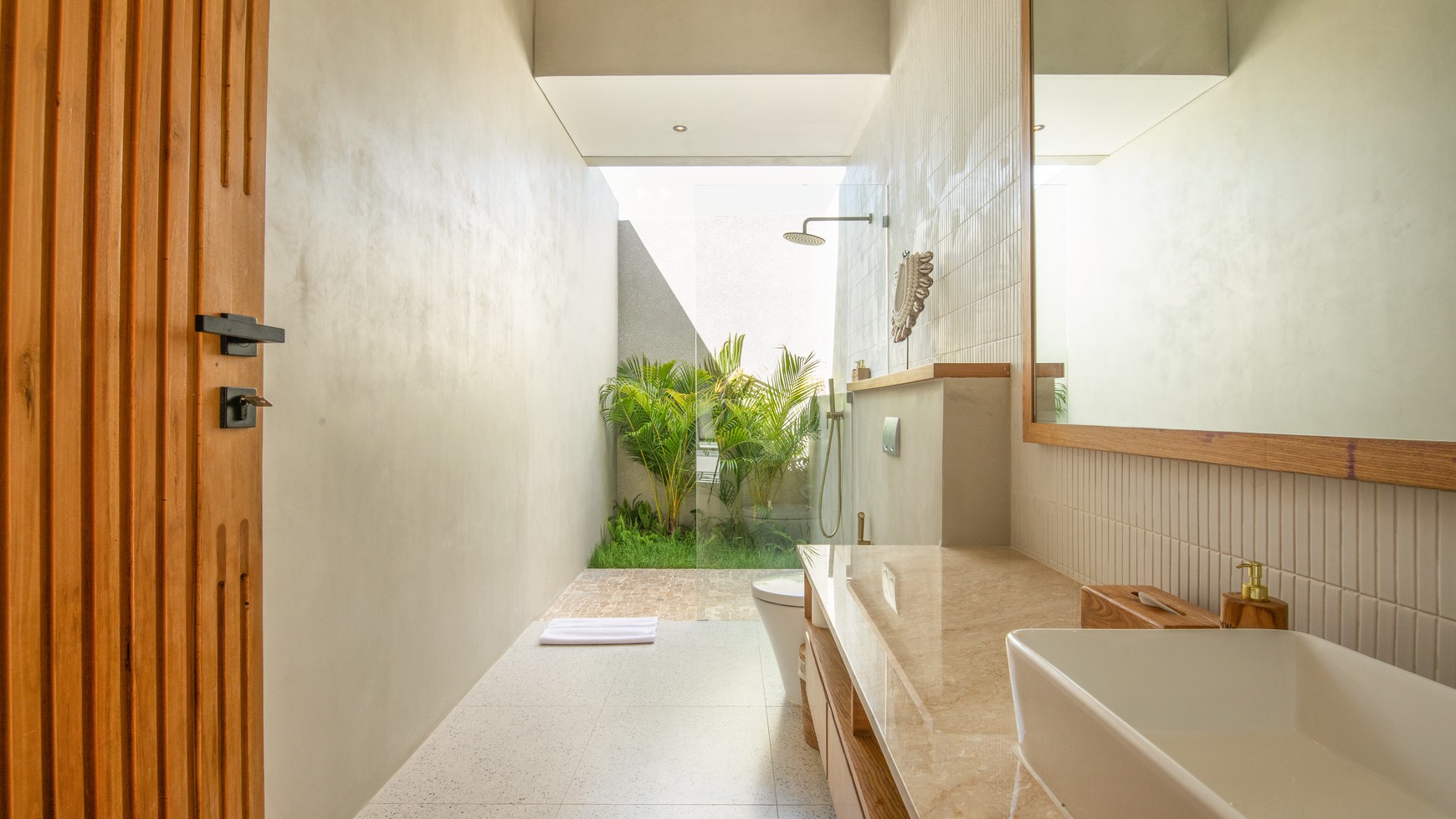 For Sale Leasehold - Brand new modern villa  5 bedrooms in Bingin - Uluwatu 