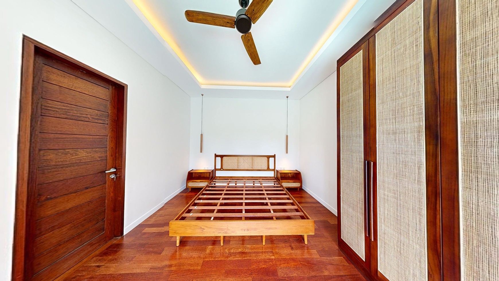 Villa 3 Bedrooms Leasehold in Kesari Sanur