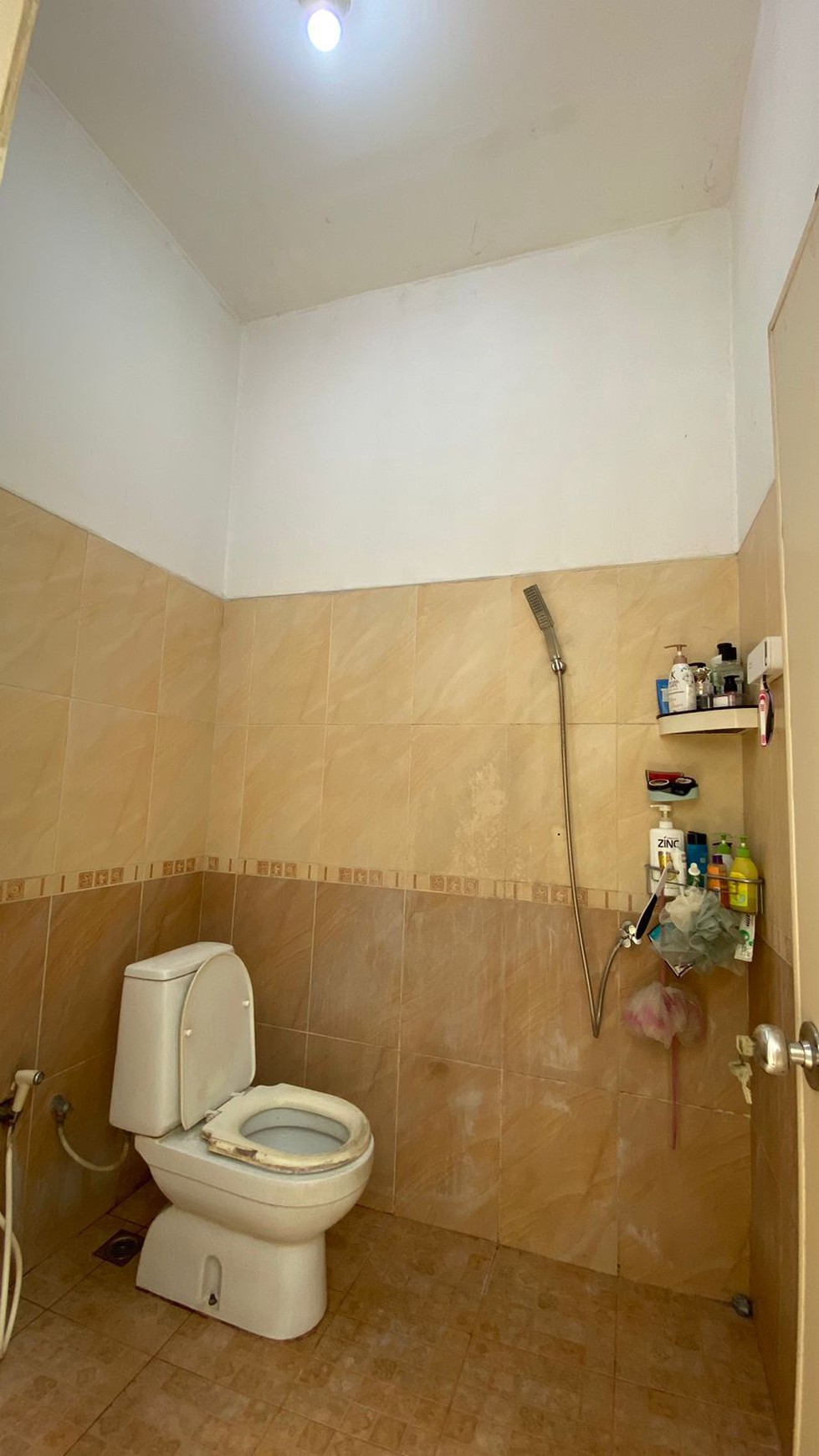 Rumah siap huni,bagus di Bintaro Jaya Sektor 5