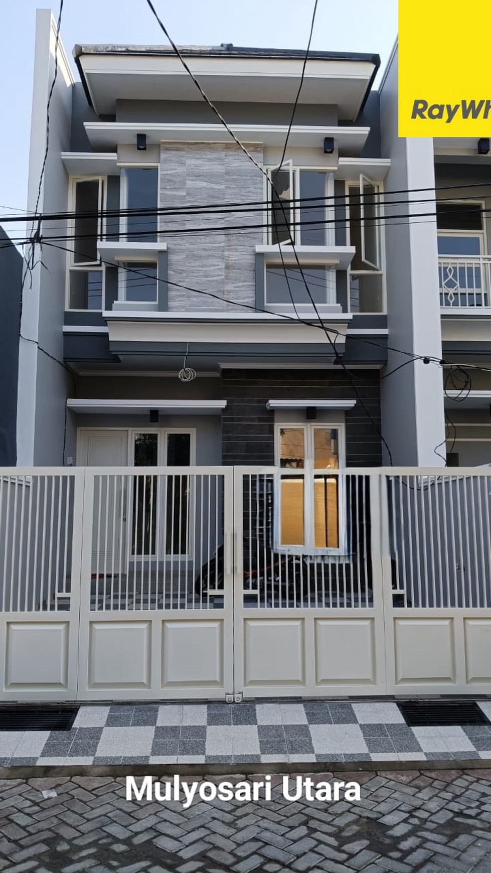 Dijual Rumah 2 lantai di Mulyosari Utara Surabaya