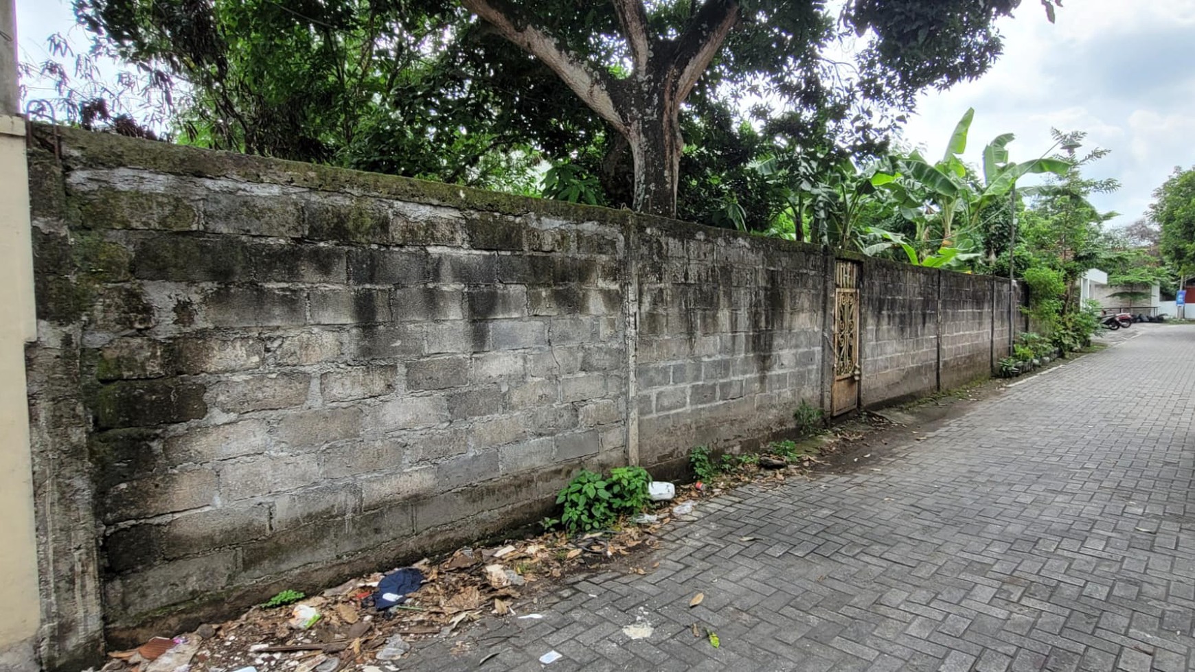 Tanah Pekarangan Luas 453 Meter Persegi Lokasi di Area Caturtunggal Sleman 