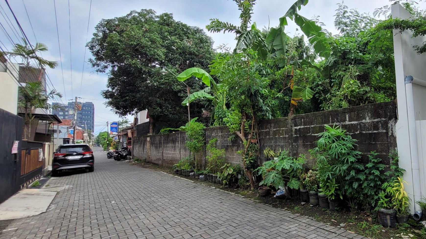 Tanah Pekarangan Luas 453 Meter Persegi Lokasi di Area Caturtunggal Sleman 