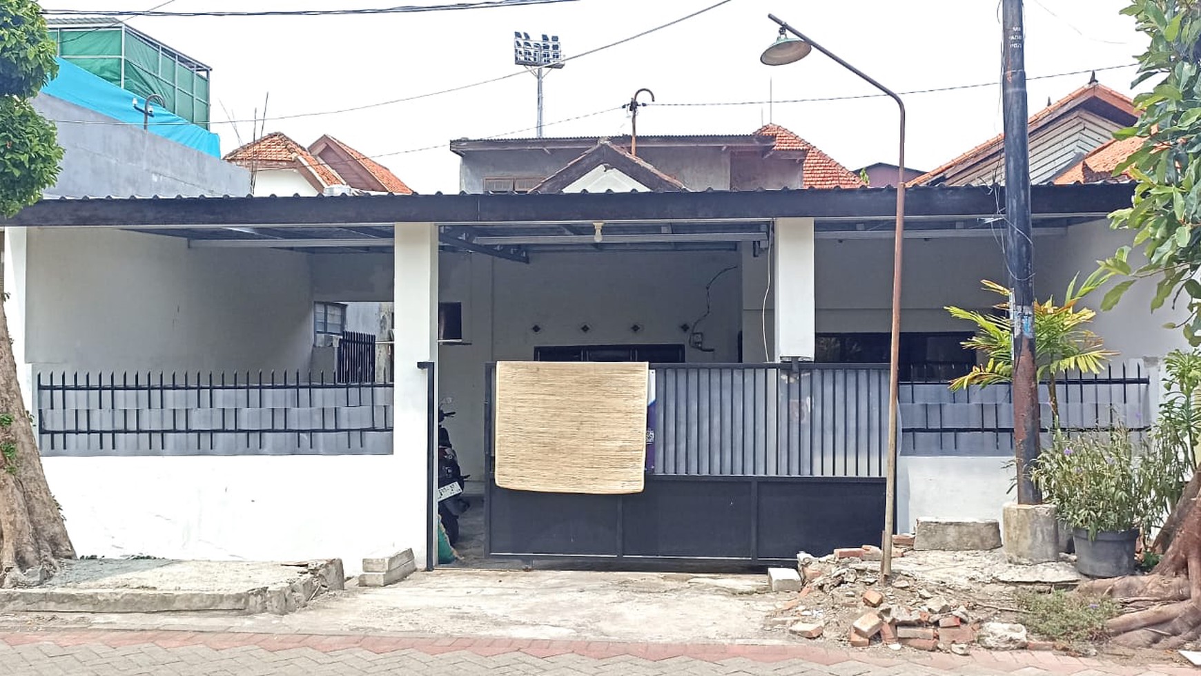 DIJUAL RUMAH MURAH - Tengah Kota