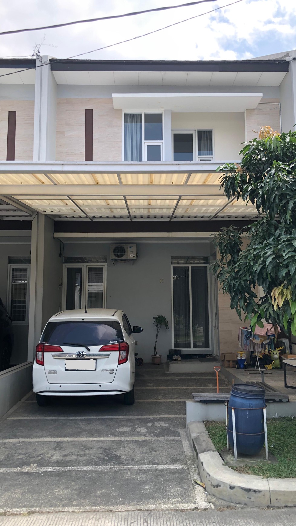 Rumah Bagus 2 Lantai di Taman Kopo Indah