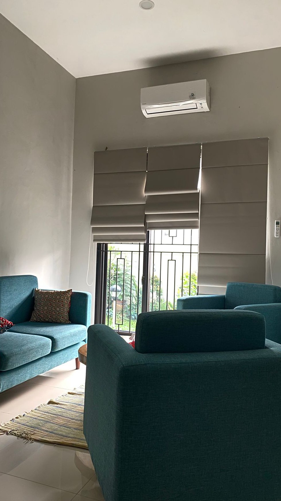 Rumah Semi furnished Luas 332 di Komplek Cinere Dekat Tol Brigif