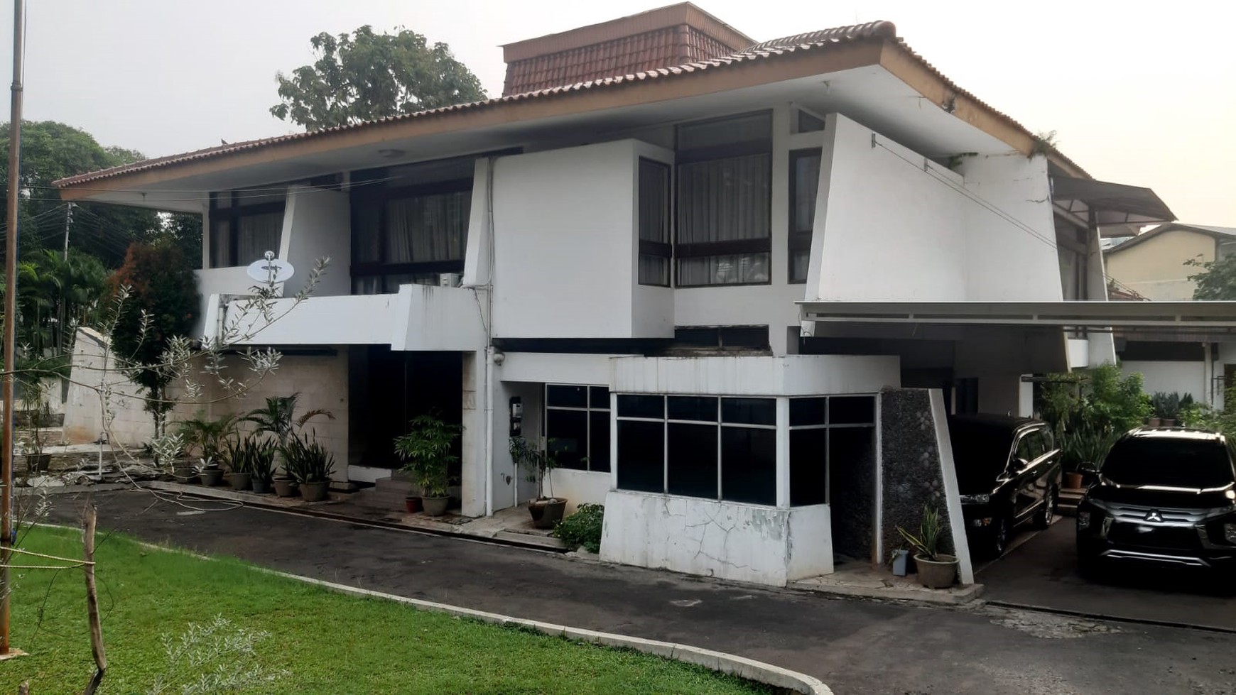 Rumah Premium dikawasan Strategis dan Hunian Nyaman @Senayan