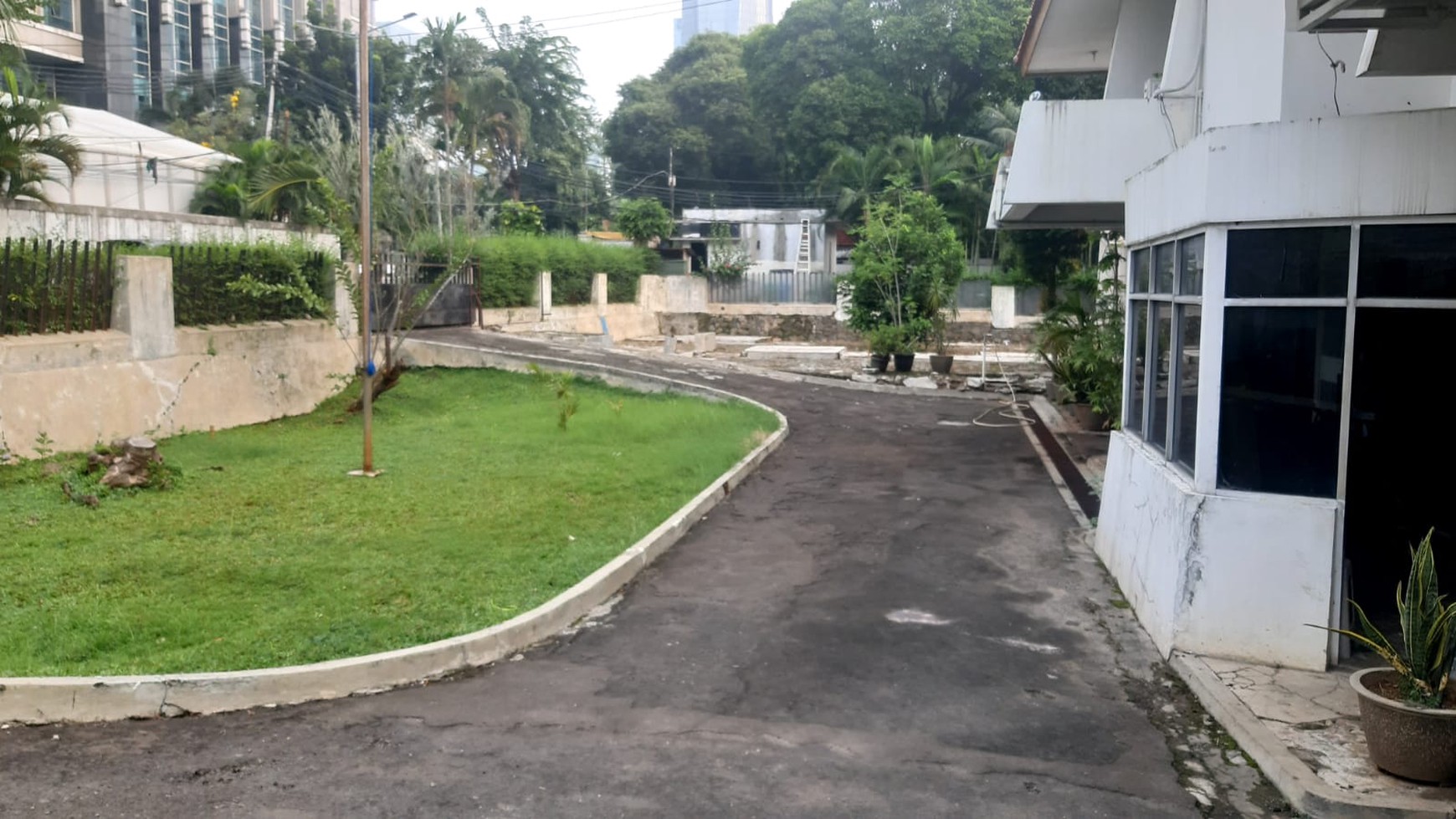 Rumah Premium dikawasan Strategis dan Hunian Nyaman @Senayan