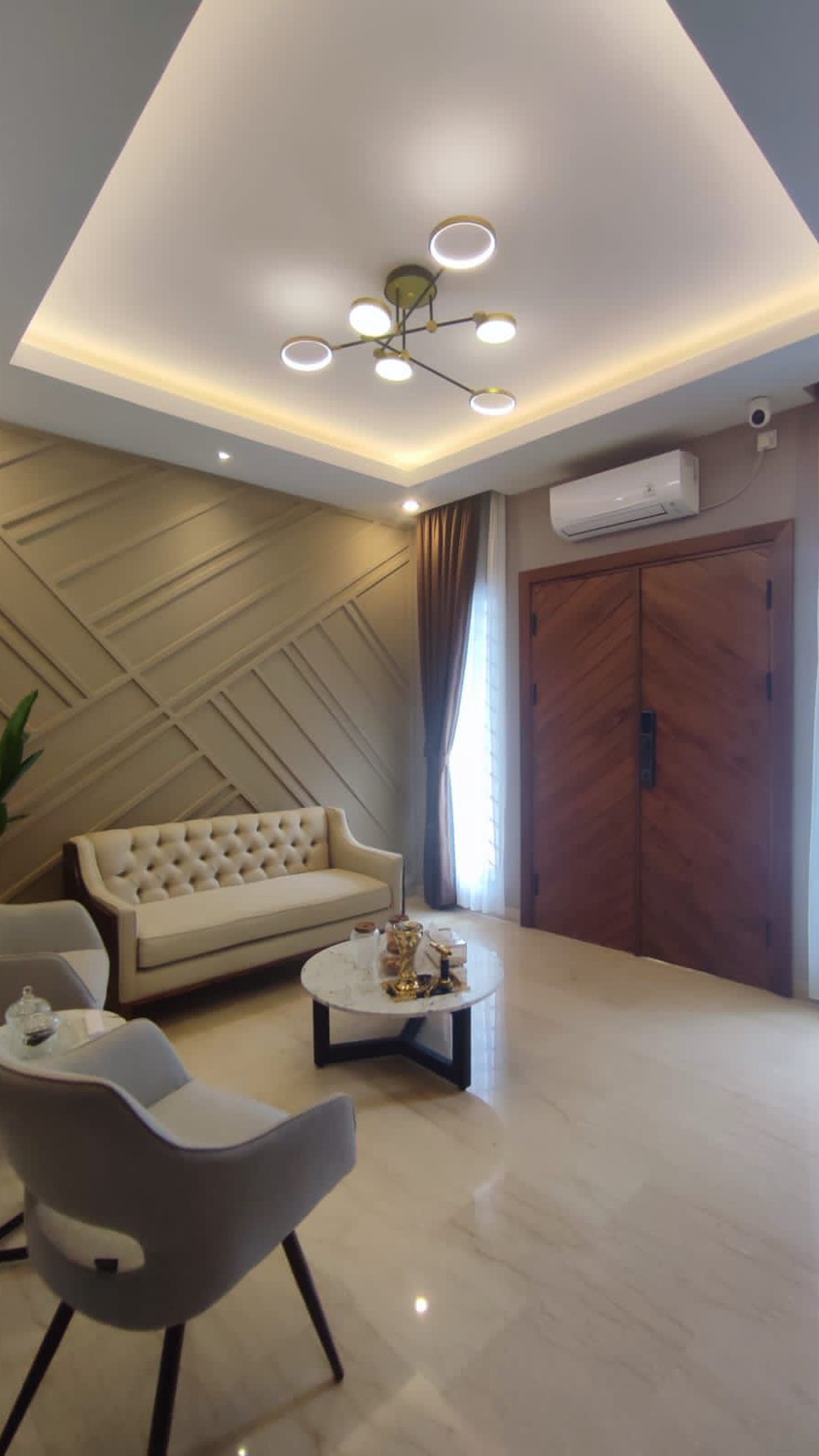 Rumah Bagus,dalam ruangan rapih,aman Di Jl Kalibata Selatan Kalibata Jakarta Selatan,