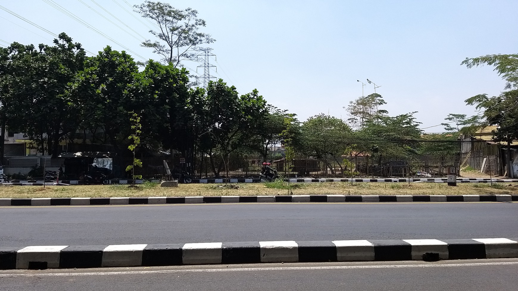 JARANG ADA, Tanah 1 ha di mainroad Soekarno Hatta, dekat Metro Indah Mall