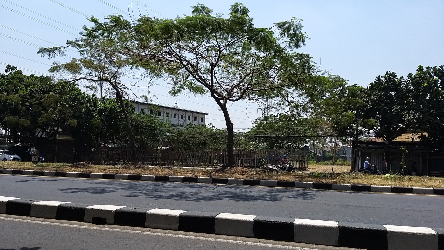 JARANG ADA, Tanah 1 ha di mainroad Soekarno Hatta, dekat Metro Indah Mall