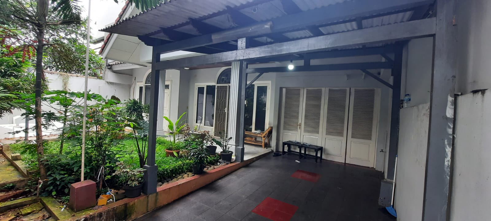 RUMAH DISEWA JALAN ELRANGGA KEBAYORAN BARU JAKARTA SELATAN