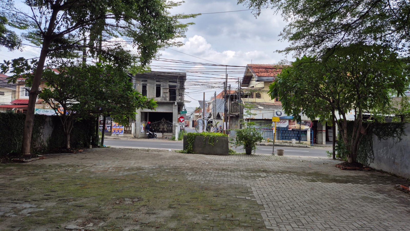 Bangunan cocok untuk Resto di Bekasi