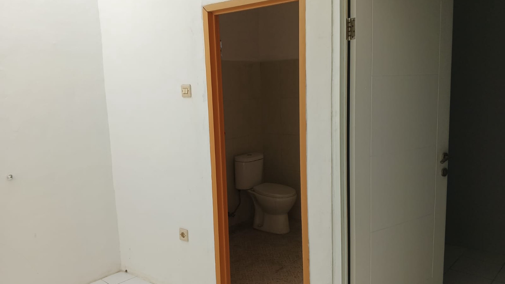 Rumah Bagus Di Jl Nurul Fajri Pondok Betung Tangerang Selatan.