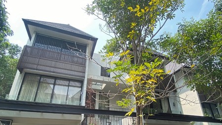 Rumah Mewah 3 Lantai di Perumahan Exclusive Lebak Bulus, Jakarta Selatan