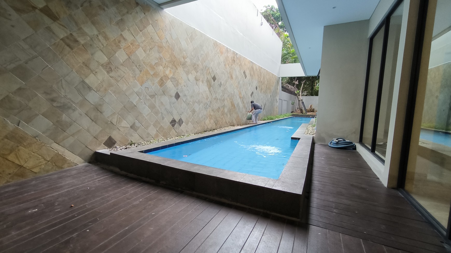 Rumah Mewah & Bagus di Pondok Indah dengan Swimming Pool