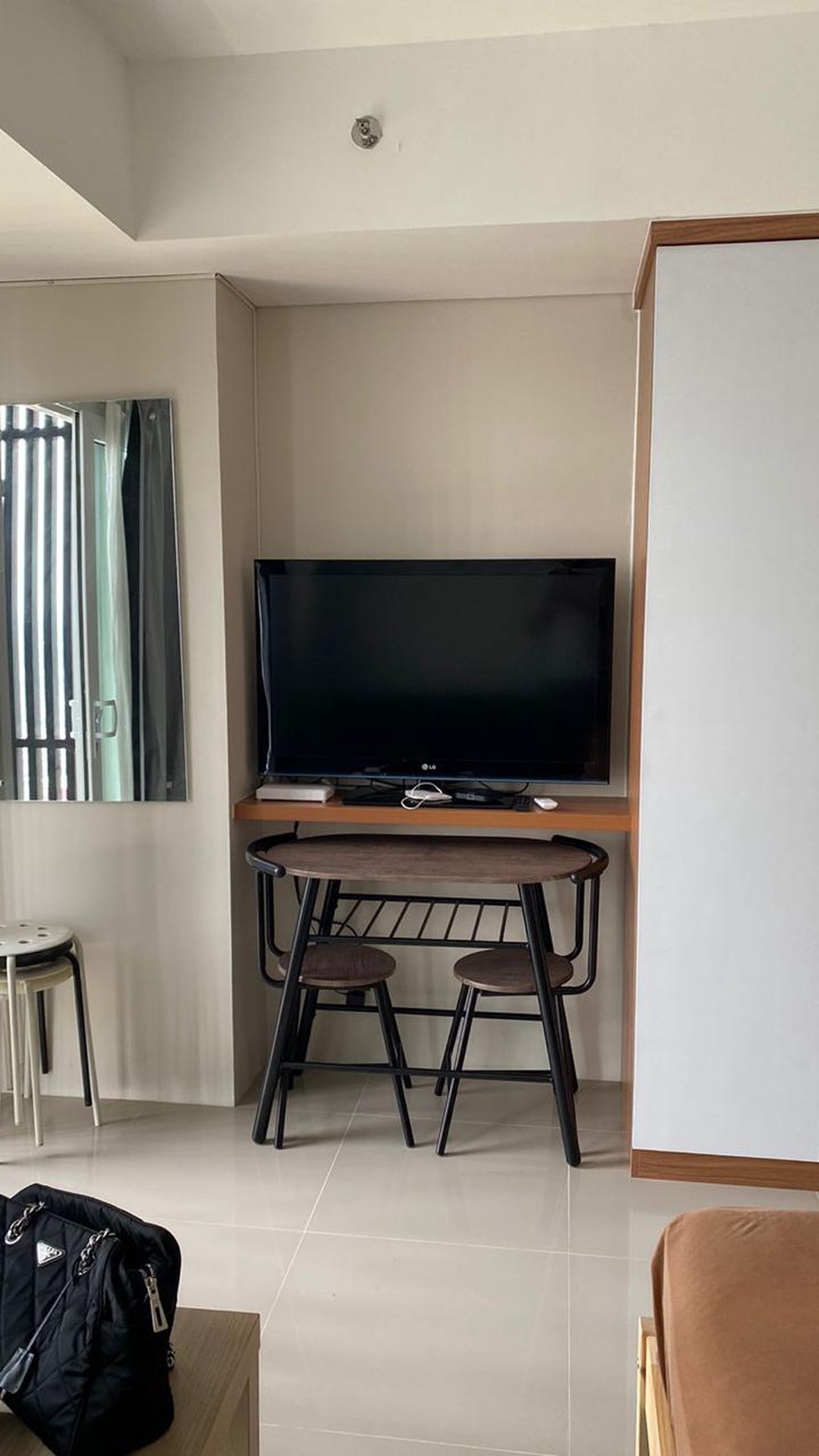 Apartemen Siap Huni dengan Fasilitas Lengkap @Apartemen Breeze