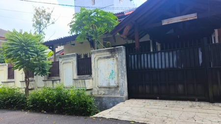 Rumah 2 Lantai Lokasi Sangat Strategis di Lebak Bulus Jakarta Selatan.