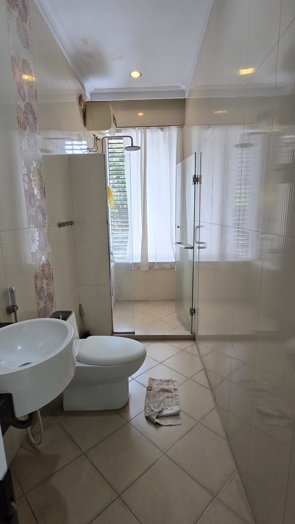 Spesial Rumah depan LITTLE FOREST jogging track di Puspita Loka BSD City