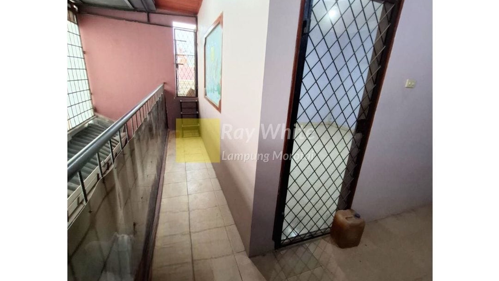 Dijual rumah tengah kota