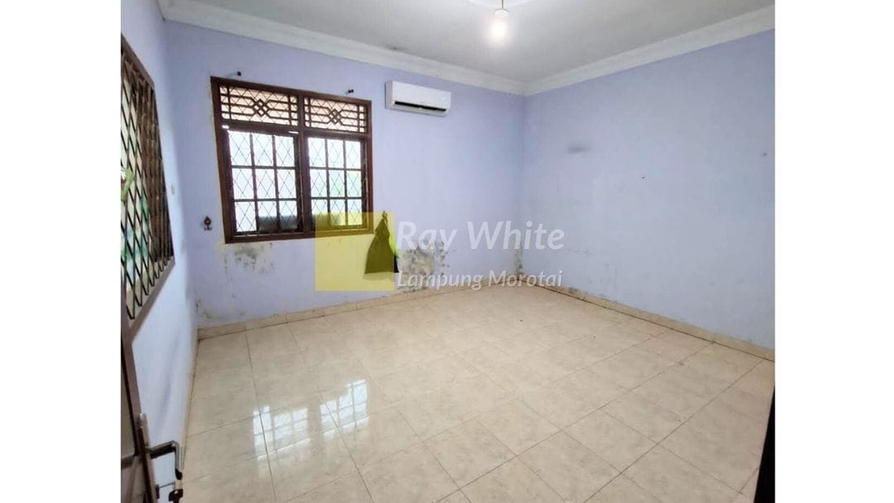 Dijual rumah tengah kota