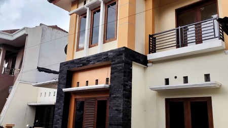 Rumah Tinggal Cocok Untuk Keluarga Lokasi di Daerah Condong Catur 