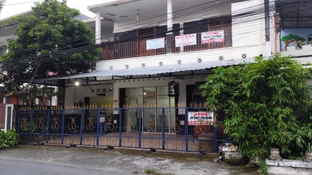 Rumah 2 Lantai Semi Furnish Lokasi Dekat Stadion Maguwoharjo 