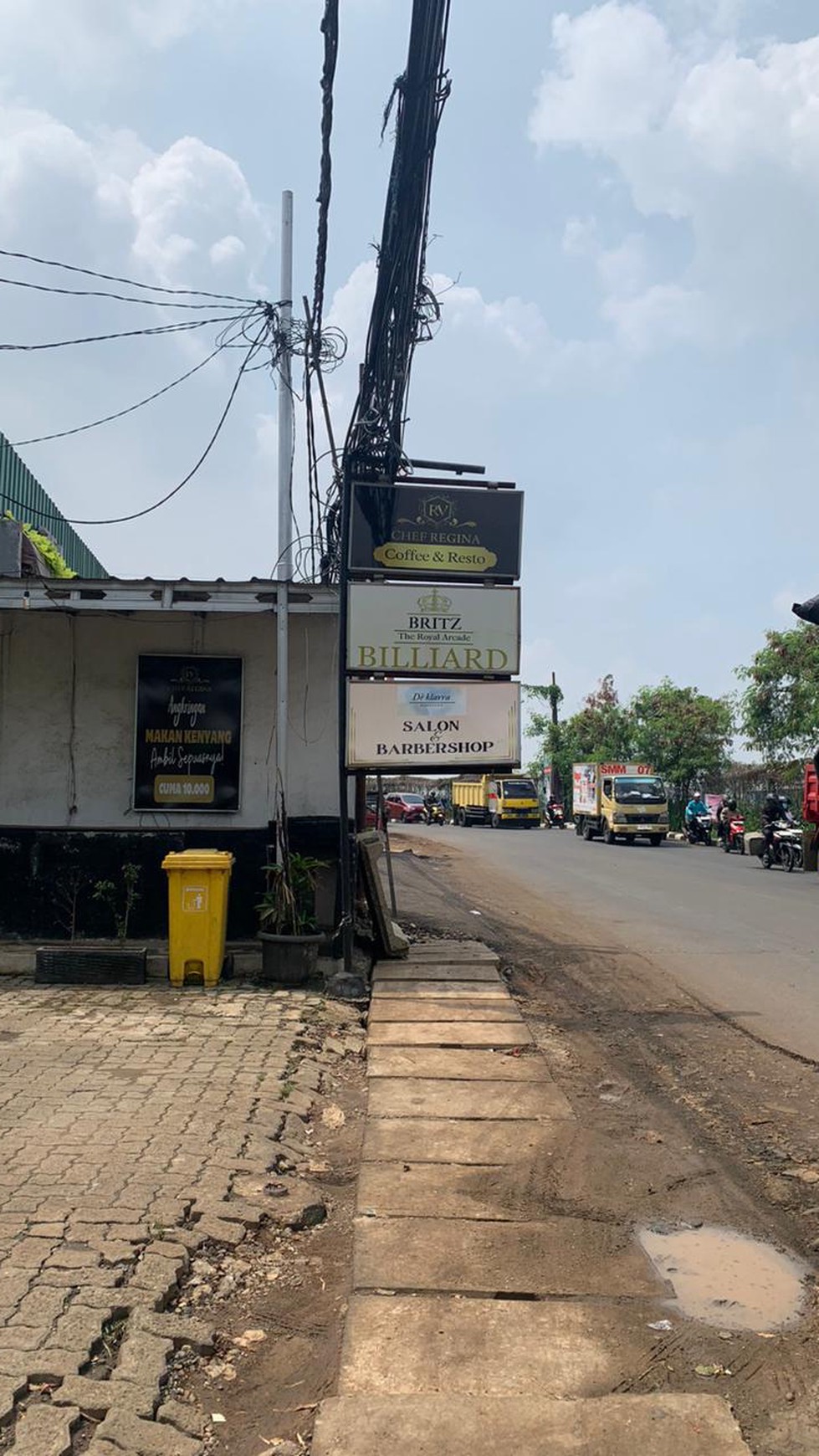 Ruko Siap Pakai Di Ruko Someplace Pondok Cabe Tangerang Selatan