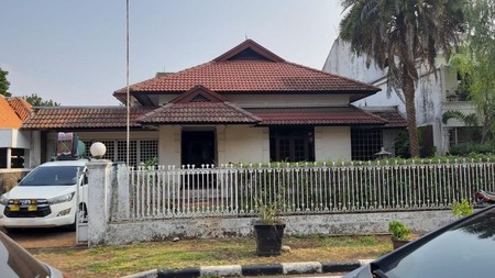 Rumah Bagus Di Jl Tegal Menteng Jakarta Pusat