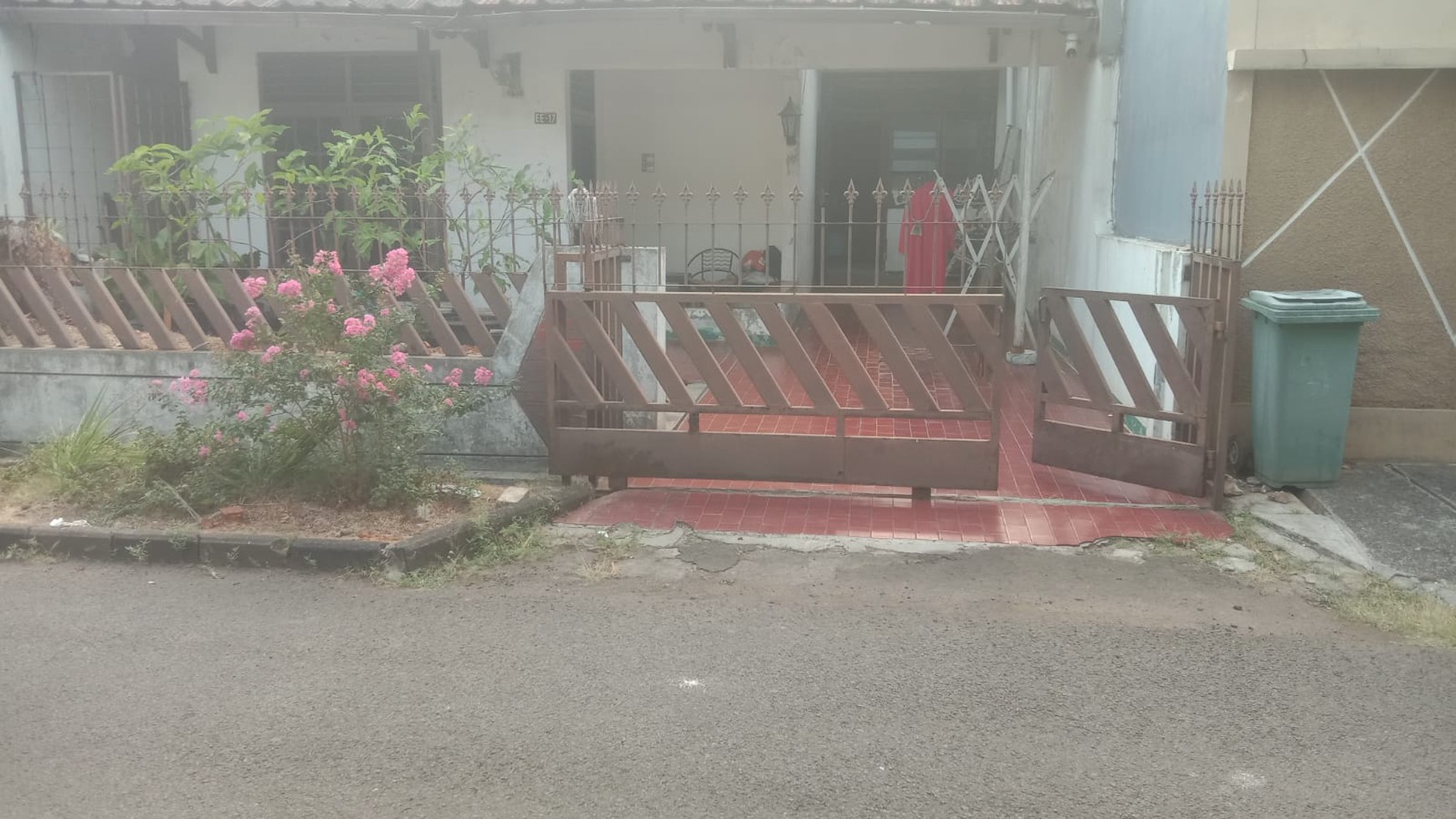 Rumah Bagus Di Jl Blok Kelapa Jurang Mangu Tangerang Selatan