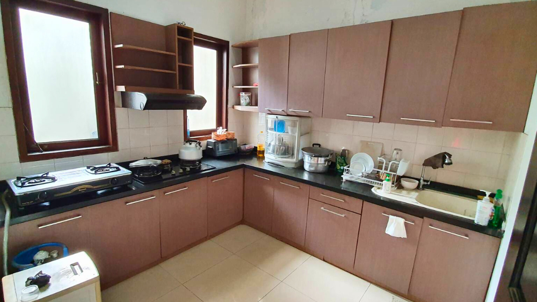 Rumah Hitung Tanah Area Cipete