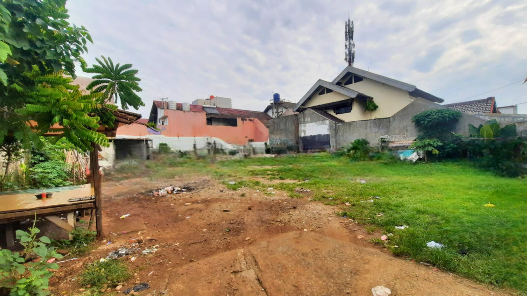 Rumah Hitung Tanah Area Cipete