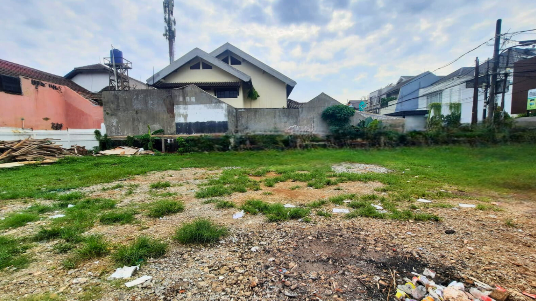 Rumah Hitung Tanah Area Cipete